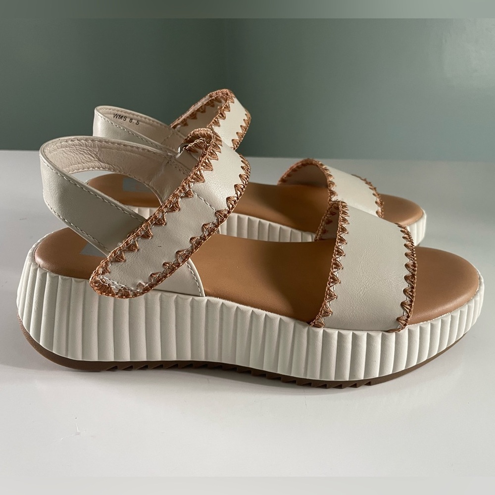 Dolce Vita Franca Ivory Wedge Sandal Cushioned Platform Size 9 NWT